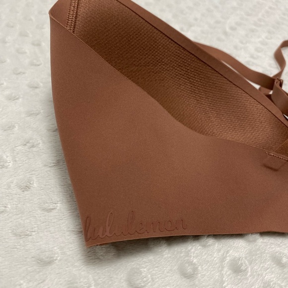 Lululemon Enlite Bra (34B) - Picture 5 of 6